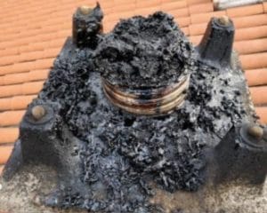 Bistre chapeau de cheminée en métal