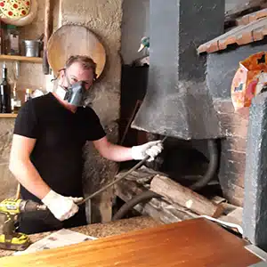 Ramonage de cheminée par le bas​